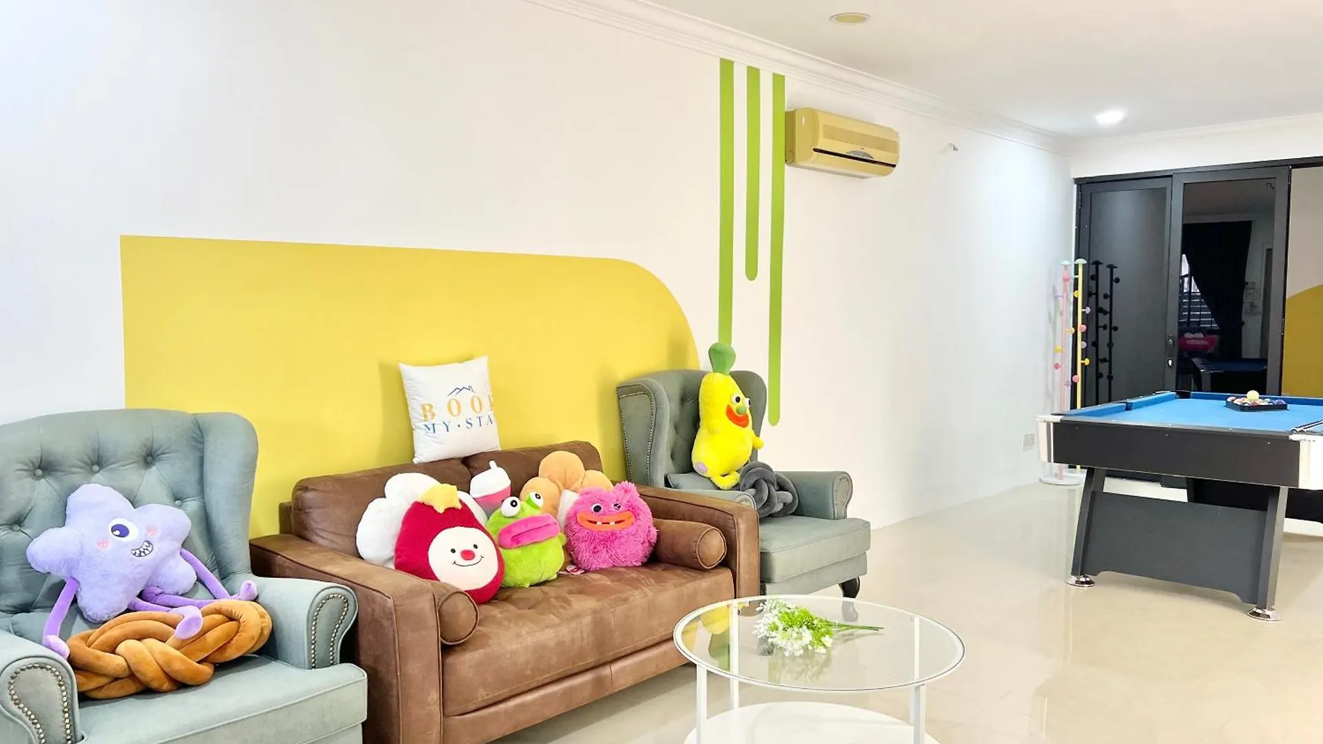 5 Min Ciq Landed Party House 12 Pax Villa Johor Bahru 0*,  Malaysia
